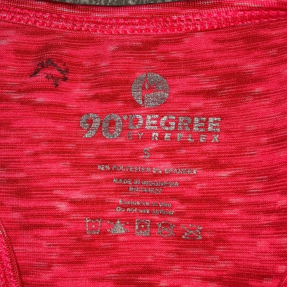 90 degree small athletic workout shirt - Picture 5 of 6